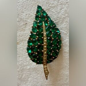 Vintage Green Leaf Brooch with Rhinestones